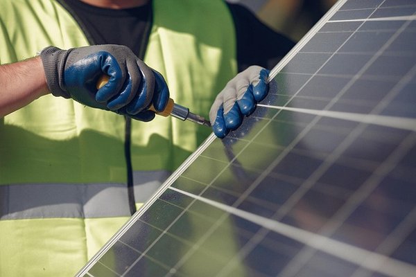 Panneaux solaires : choisissez un installateur fiable et expérimenté